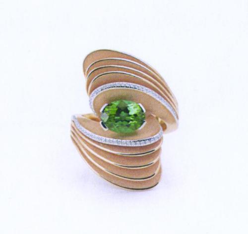Kullast sõrmus - roheline turmaliin, teemandid 0,11ct