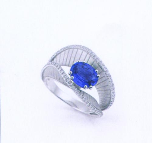 Golden ring - blue sapphire, diamonds 0,24ct