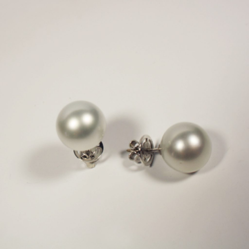 Earrings with South Sea pearls